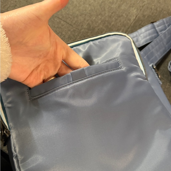 Lug Wrangler Crossbody | Dusty Blue with Light Blue Stripe Details - Picture 8 of 10